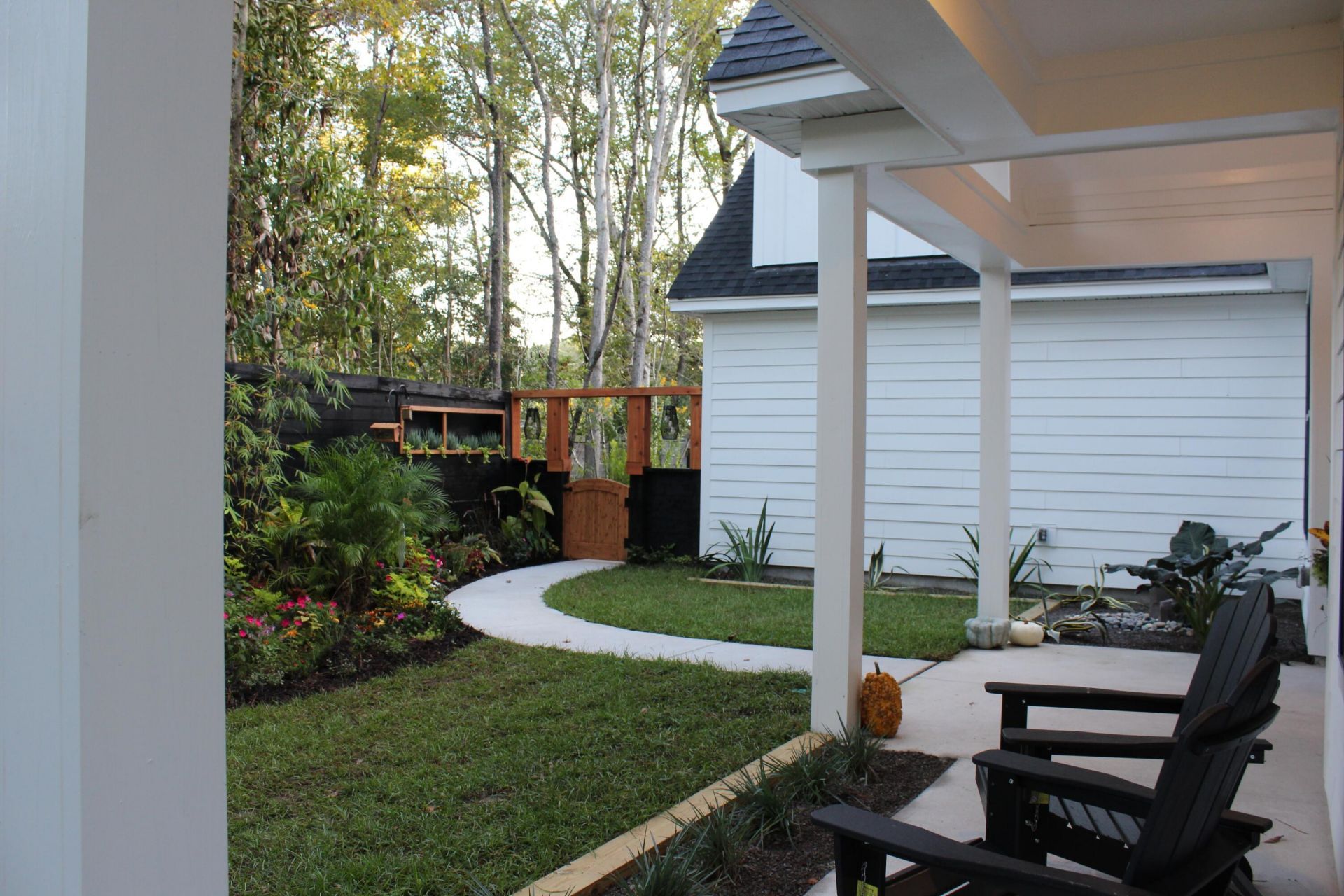 1047 Butterfly Lane Photo 29