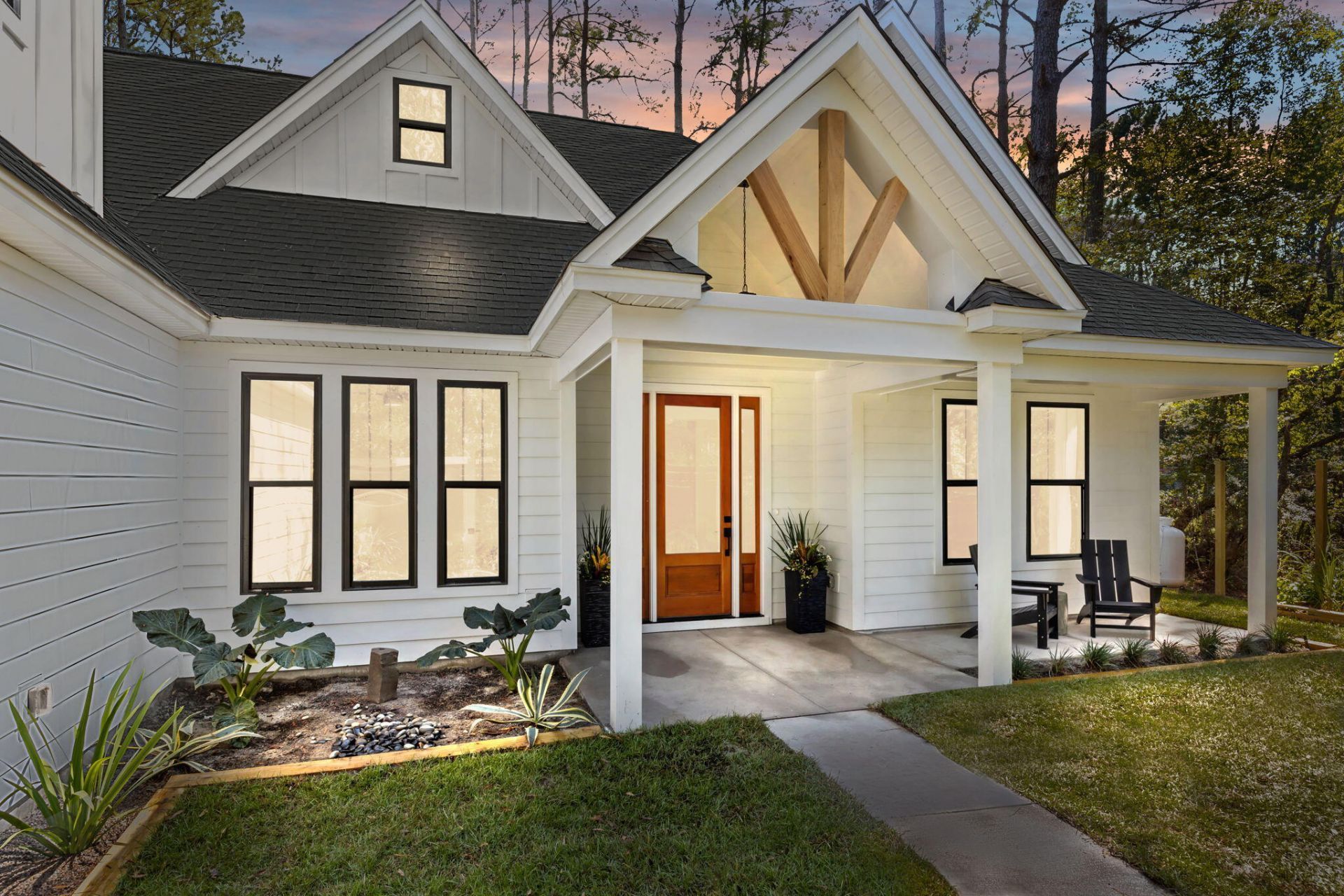 1047 Butterfly Lane Photo 4