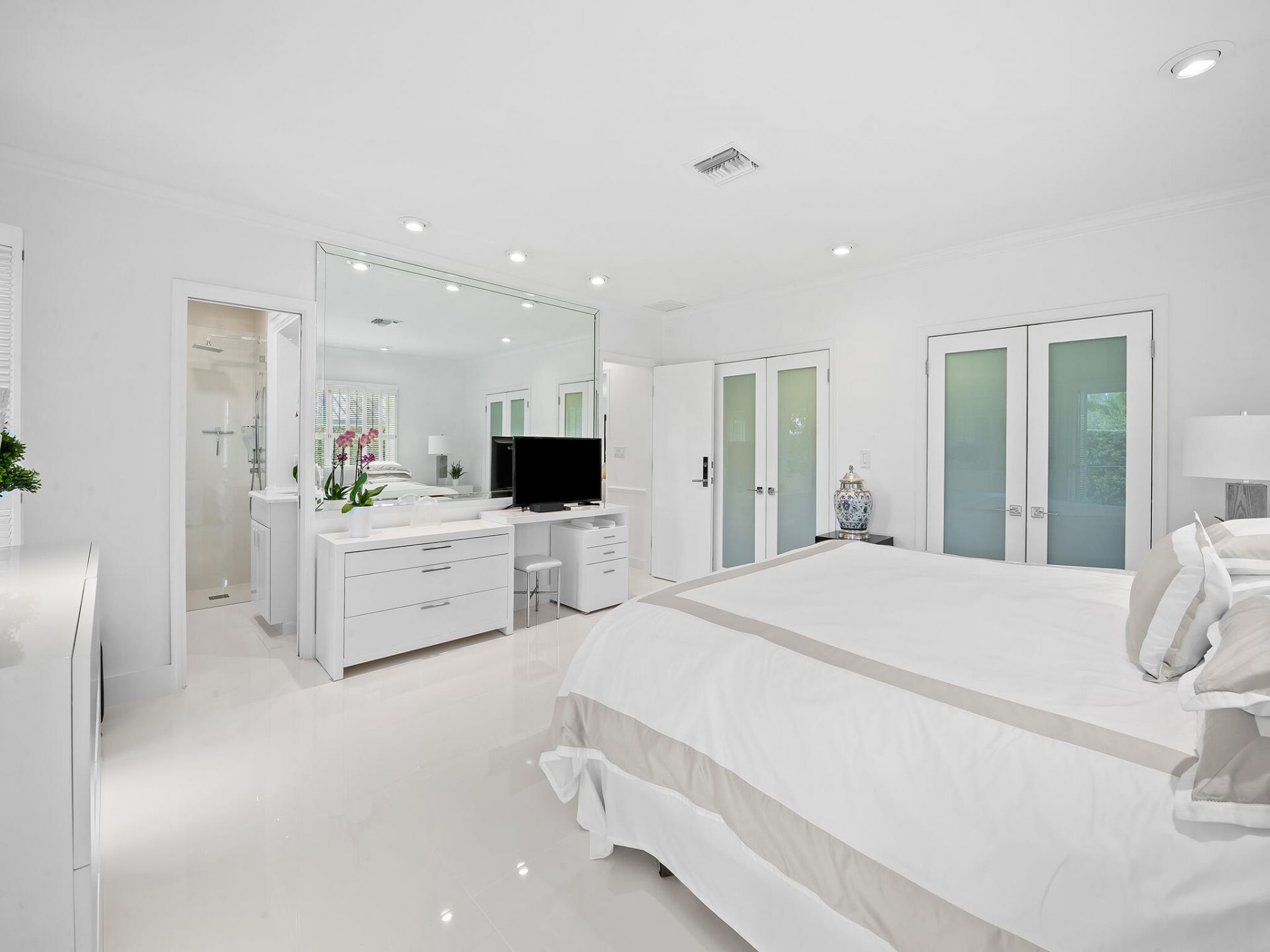 2831 NE 40th Street, Fort Lauderdale, FL 33308 Photo