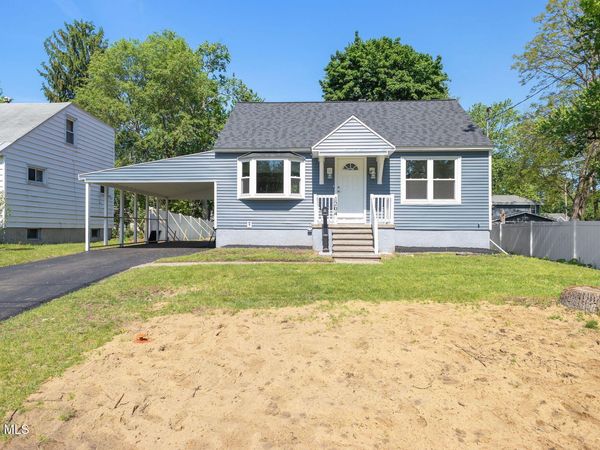 1204 Hemlock Street, Schenectady, NY 12306