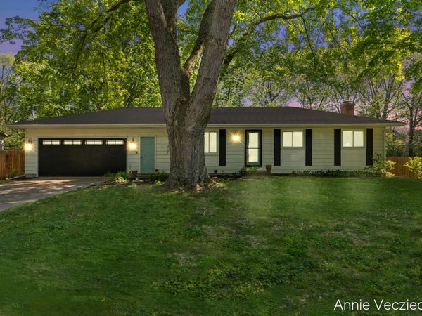 4696 Shank Street NE, Rockford, MI 49341