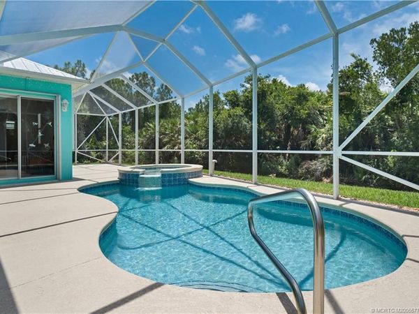 512 NW Sunflower Place, Jensen Beach, FL 34957