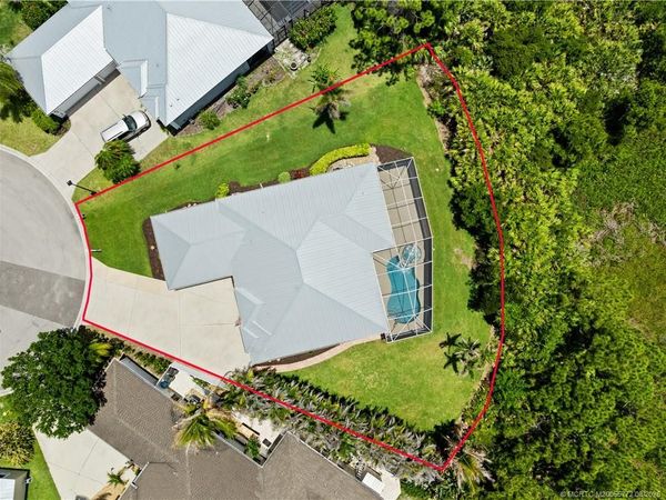 512 NW Sunflower Place, Jensen Beach, FL 34957