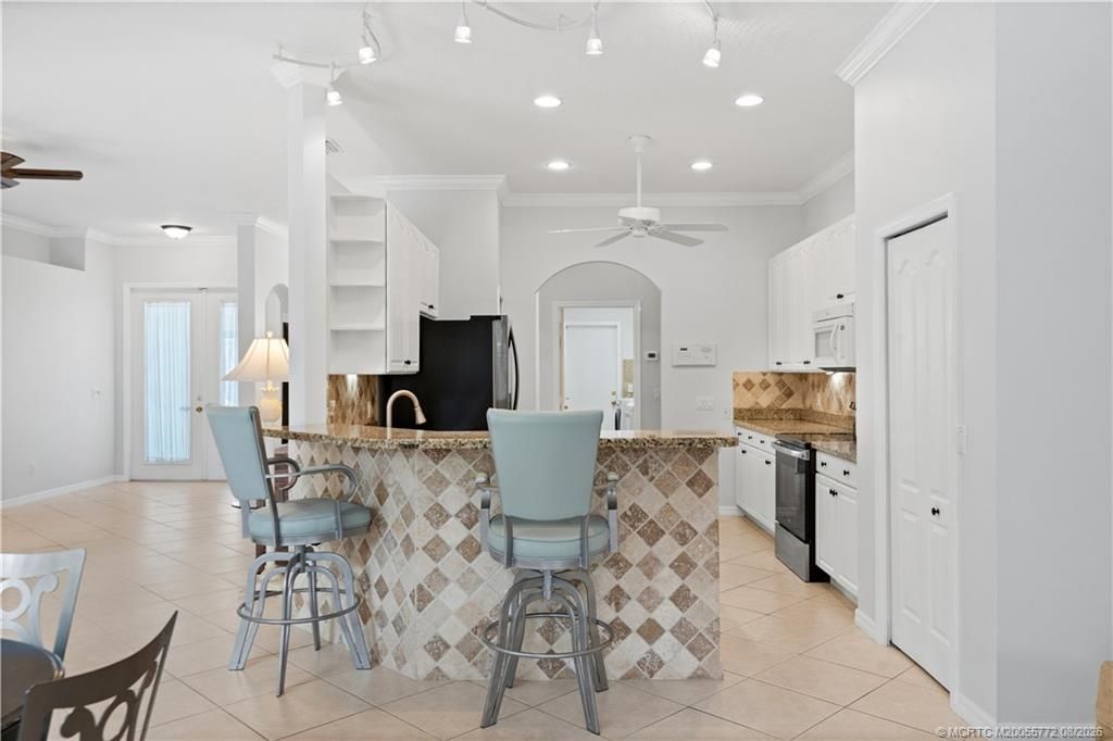 512 NW Sunflower Place, Jensen Beach, FL 34957 Photo