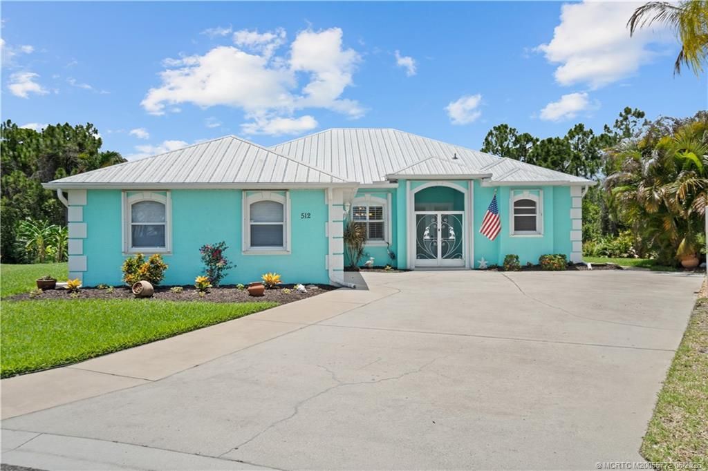 512 NW Sunflower Place, Jensen Beach, FL 34957 Photo