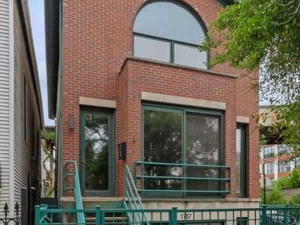 1757 W Newport Avenue , Chicago, IL 60657