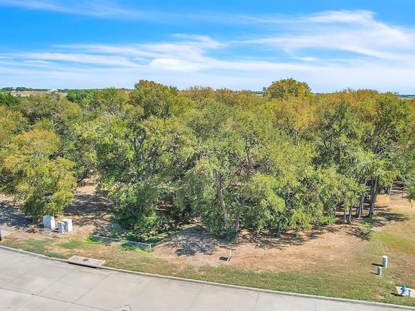 133 Falcon Point Drive, Heath, TX 75032