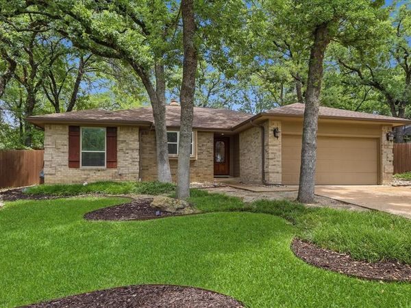 411 Lake Vista E, Highland Village, TX 75077