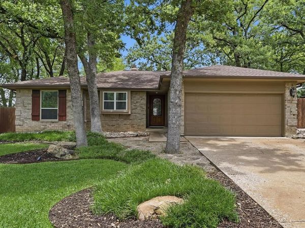 411 Lake Vista E, Highland Village, TX 75077