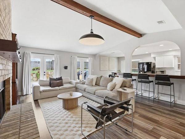 411 Lake Vista E, Highland Village, TX 75077