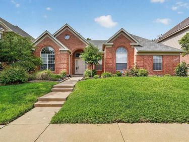 10216 Napa Valley Drive, Frisco, TX 75035