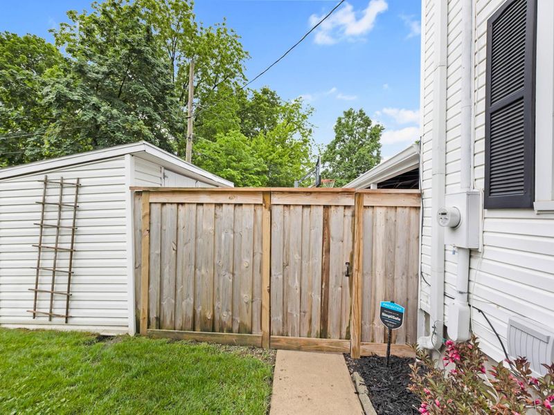 120 E Palmer Road , Bellefontaine, OH 43311 Photo 32