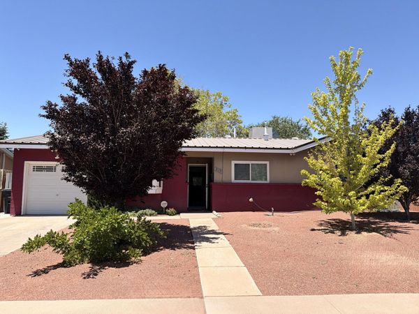 613 Jane Street NE, Albuquerque, NM 87123