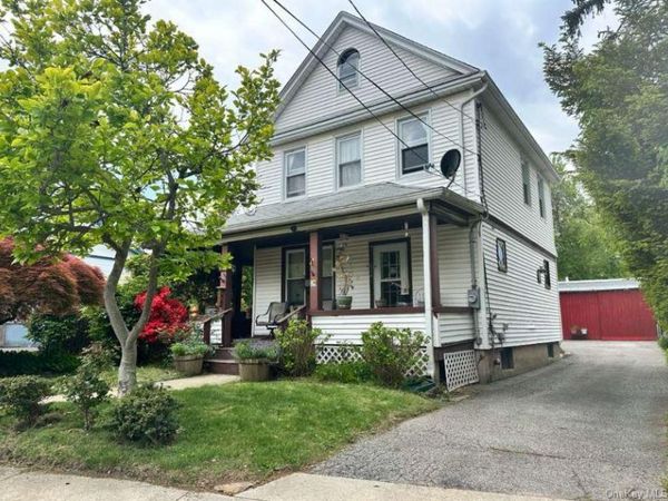 32 Herbert Avenue, Port Washington, NY 11050