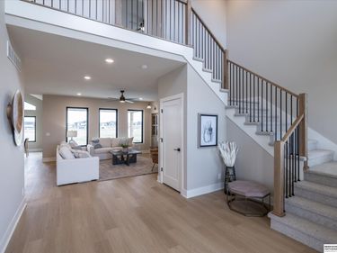 19614 Ellison Avenue , Elkhorn, NE 68022