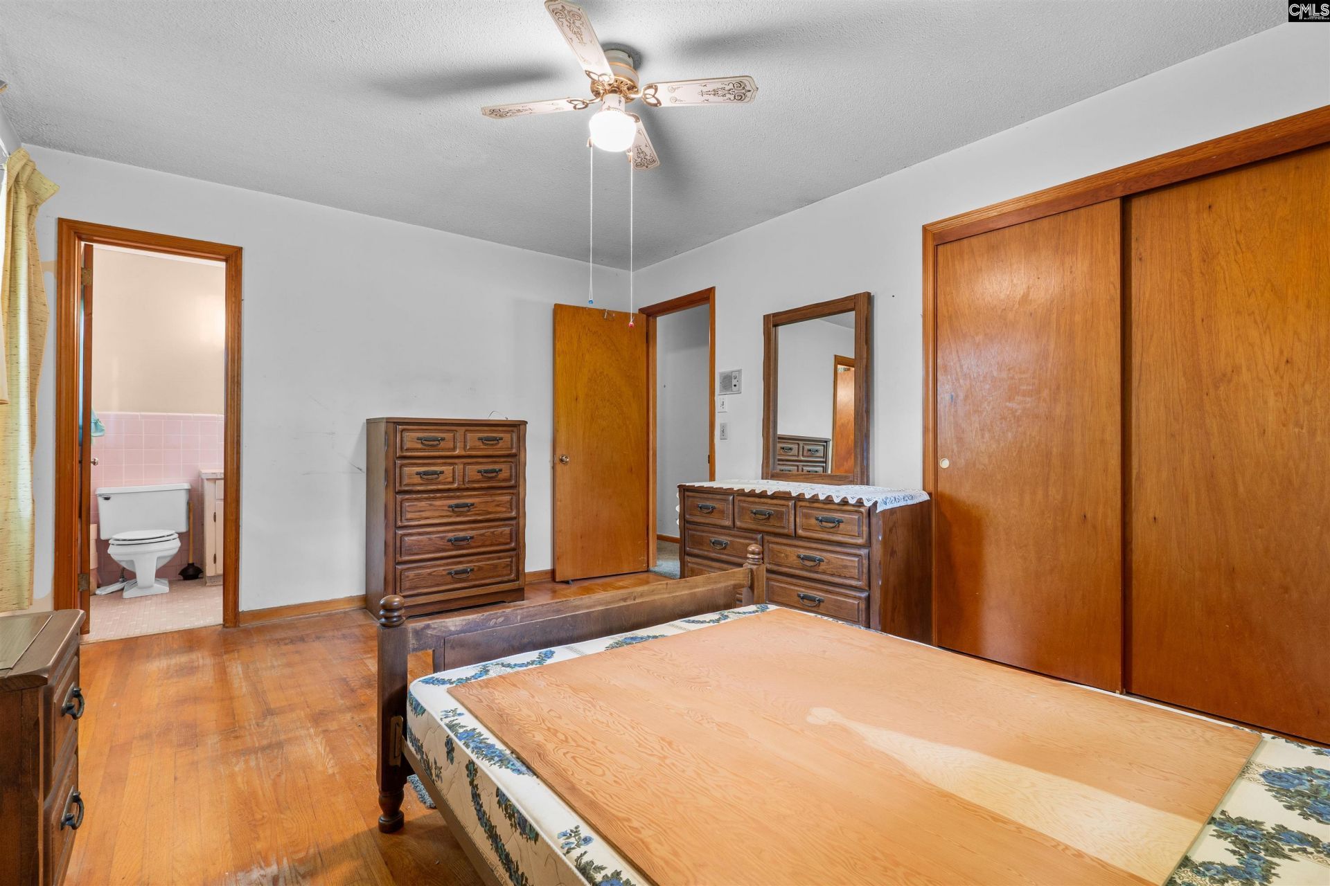 1041 Lynn Drive  Photo 14
