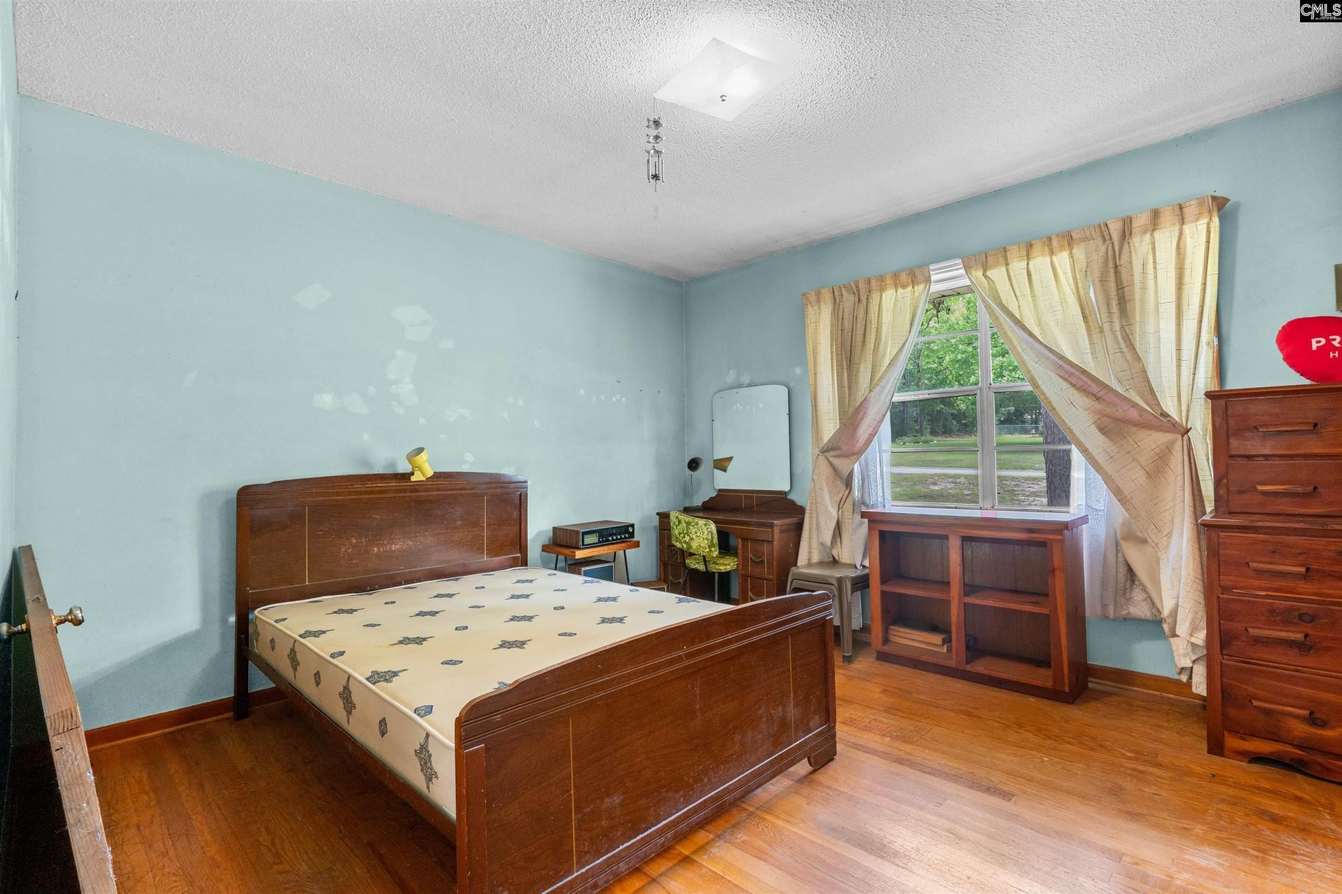 1041 Lynn Drive  Photo 16