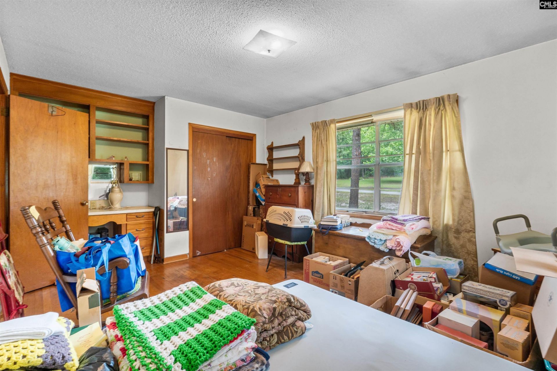 1041 Lynn Drive  Photo 25
