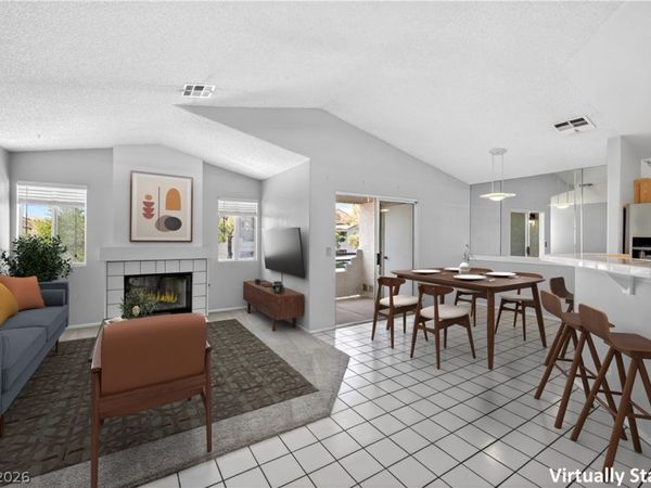 7904 Ryandale Circle , Unit 204, Las Vegas, NV 89145