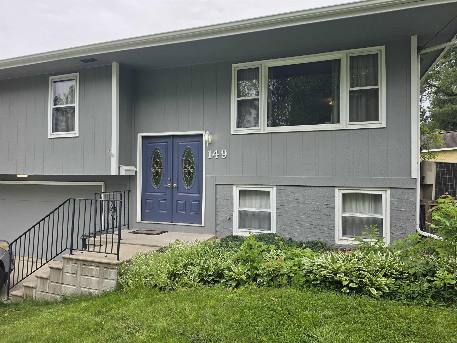 149 Vera Drive, Waterloo, IA 50701 Main Photo