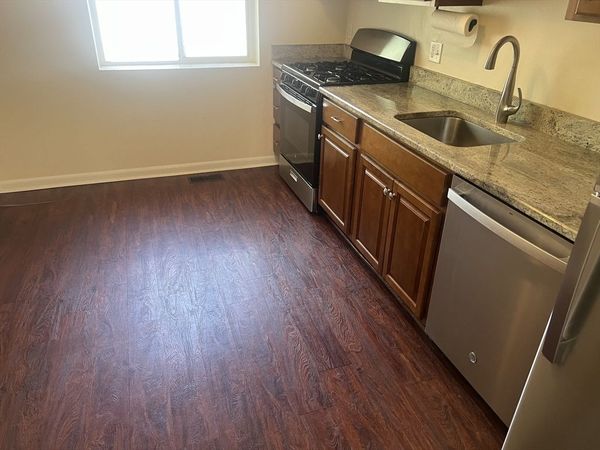 10 Bayberry Dr, Unit 2, Sharon, MA 02067