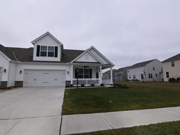 164 Broadmoore Boulevard , Pataskala, OH 43062
