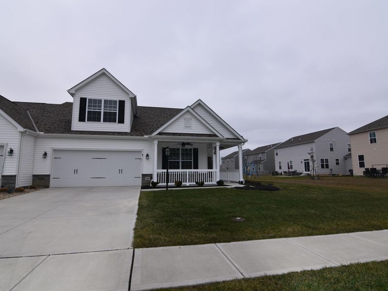 164 Broadmoore Boulevard , Pataskala, OH 43062 Photo 1