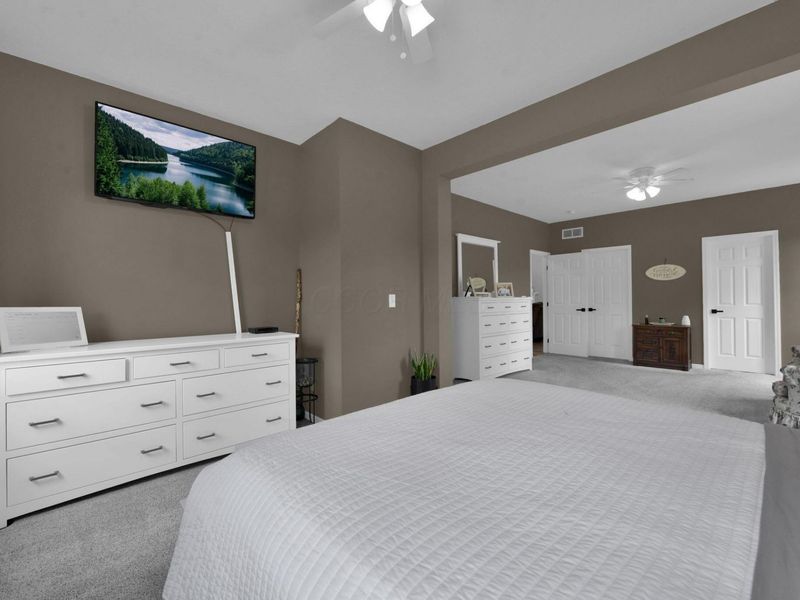 300 Waters Drive, Hebron, OH 43025 Photo 18