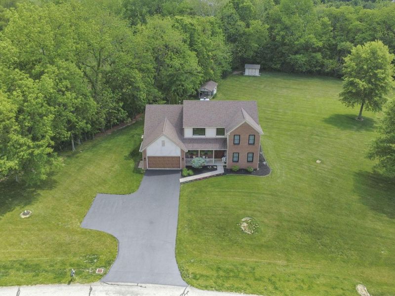 300 Waters Drive, Hebron, OH 43025 Photo 2