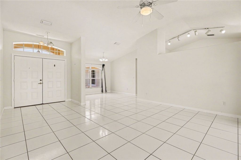 525 Belfast Terrace, Sebastian, FL 32958 Photo