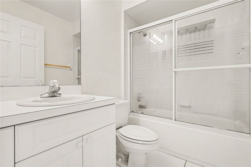 525 Belfast Terrace, Sebastian, FL 32958 Photo