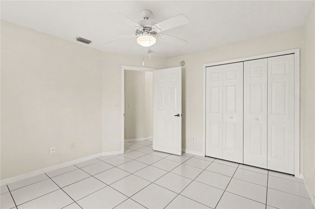 525 Belfast Terrace, Sebastian, FL 32958 Photo