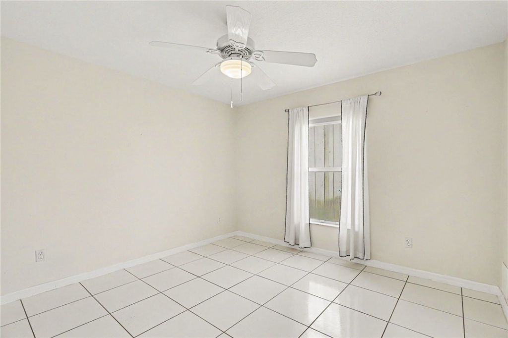 525 Belfast Terrace, Sebastian, FL 32958 Photo