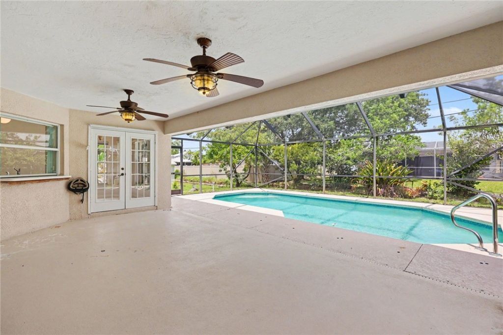 525 Belfast Terrace, Sebastian, FL 32958 Photo