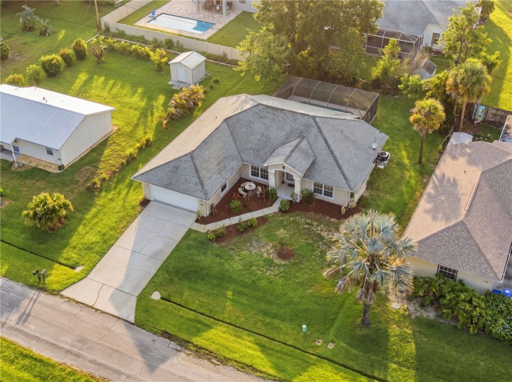 525 Belfast Terrace, Sebastian, FL 32958 Photo