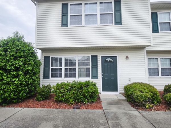 14 Pirates Cove Drive, Swansboro, NC 28584