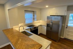 1105 Sunnyside Drive photo 4