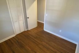 1105 Sunnyside Drive photo 4
