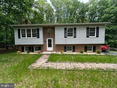 103 NORTHWOOD CIRCLE , CROSS JUNCTION, VA 22625