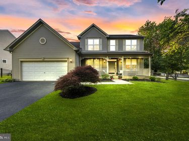 2 STONEHEDGE DRIVE, EAST WINDSOR, NJ 08520