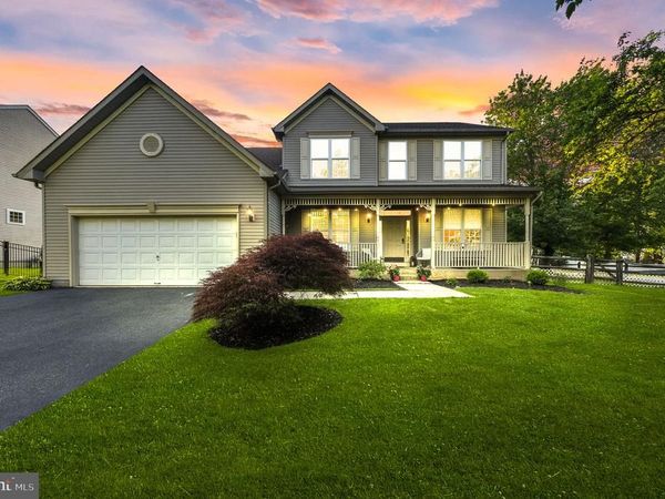 2 STONEHEDGE DRIVE, EAST WINDSOR, NJ 08520