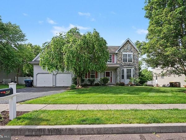 45 JESSICA CIRCLE , SCHWENKSVILLE, PA 19473
