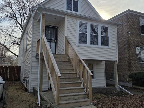 8549 S Kingston Avenue , Chicago, IL 60617