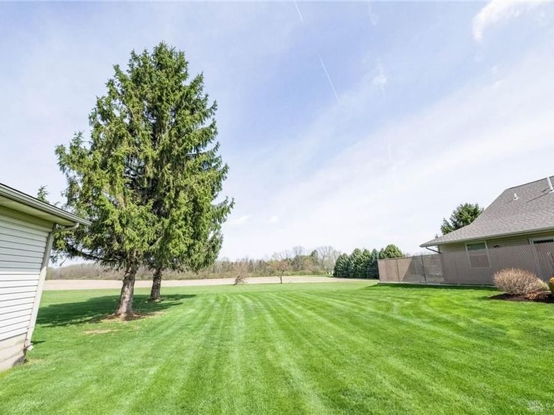 10535 Frederick Pike, Vandalia, OH 45377 Photo 12