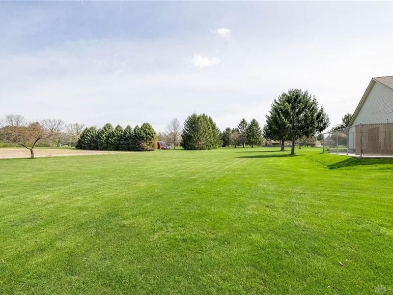10535 Frederick Pike, Vandalia, OH 45377 Photo 16
