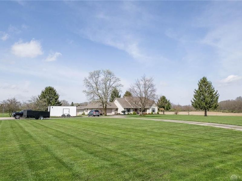 10535 Frederick Pike, Vandalia, OH 45377 Photo 21