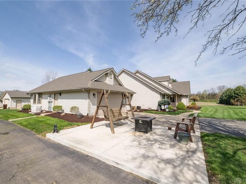 10535 Frederick Pike, Vandalia, OH 45377 Photo 5