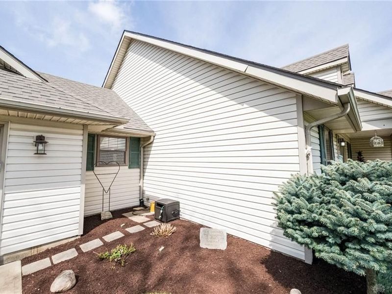 10535 Frederick Pike, Vandalia, OH 45377 Photo 7