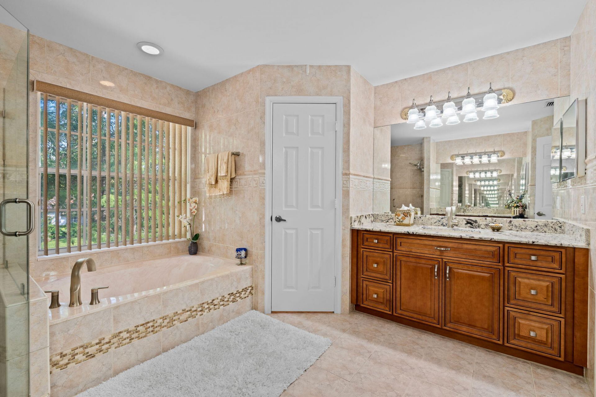 5304 NW 66th Avenue, Lauderhill, FL 33319 Photo