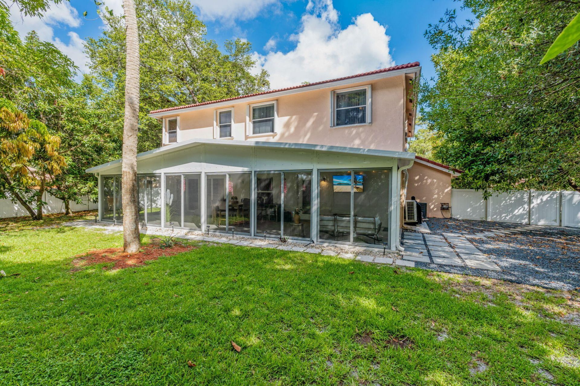 5304 NW 66th Avenue, Lauderhill, FL 33319 Photo